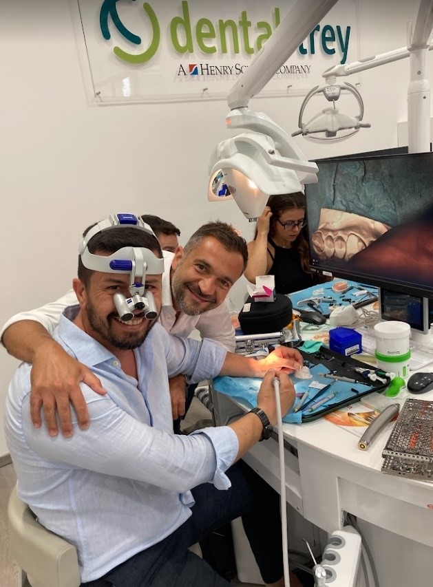 Corso Moderna Odontoiatria Adesiva,  condotto dal dott. Roberto Turrini, dal dott. Daniele Gensini, Gruppo Fradeani