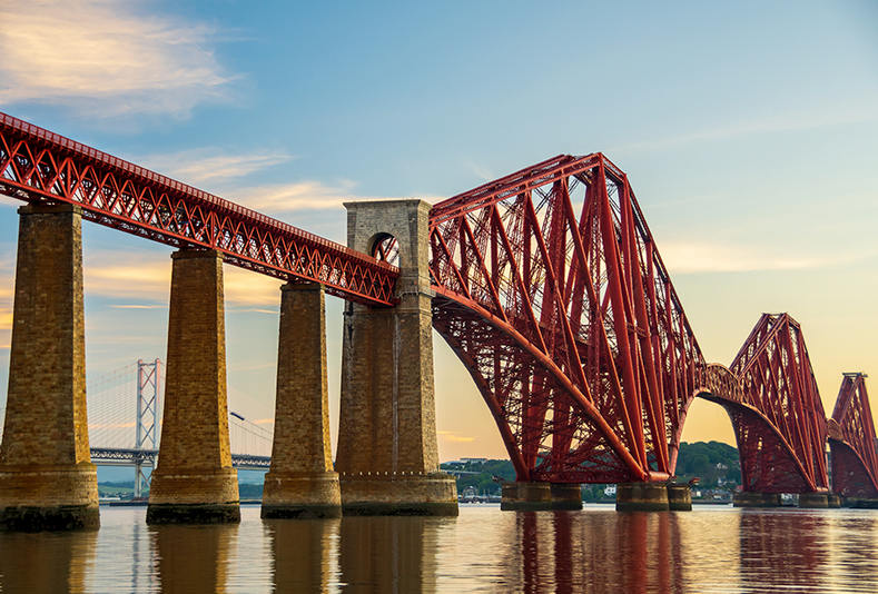 Forth Bridge in Scozia