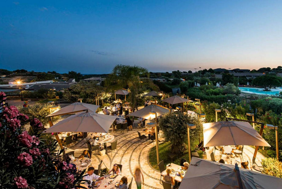 Al-Congresso-internazionale-AIO-di-Chia-la-sessione-AIO-Doctors-World-Gala-introduce-il-World-Gala-2023