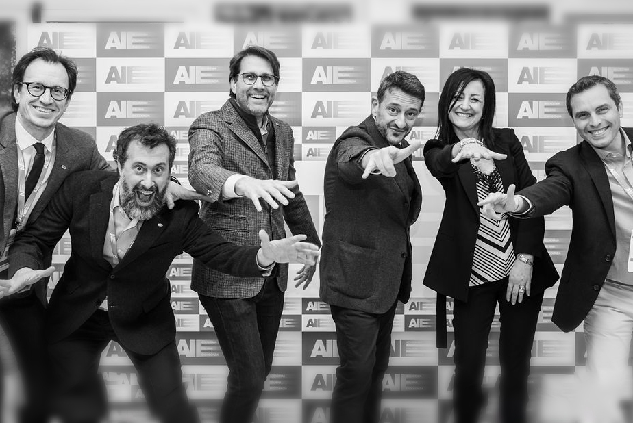 associati AIE in posa