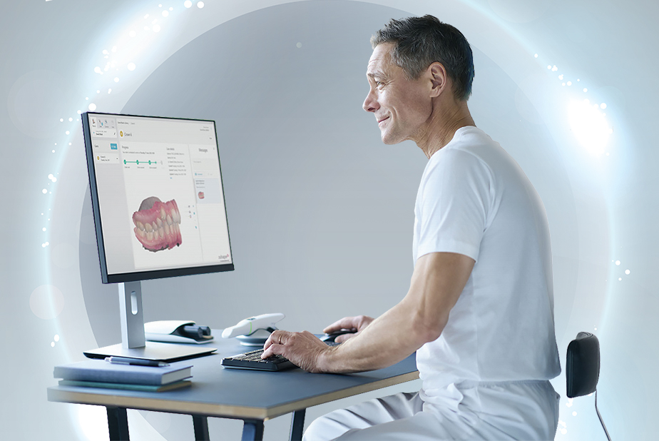 specialista volto a mostrare il flusso di lavoro 3shape digitalizzato