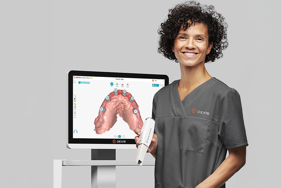 operatrice con strumenti Dexis