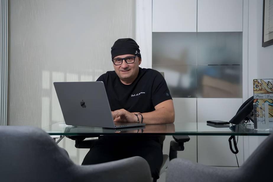 Dr. Massimiliano Sirignano