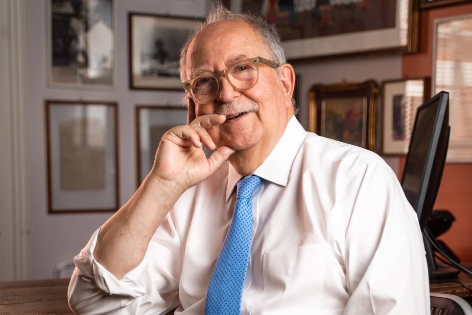 Prof. Roberto Weinstein